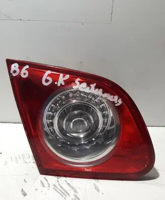 Volkswagen PASSAT B6 Tailgate rear/tail lights