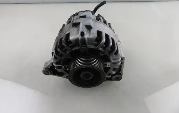 Audi A6 S6 C5 4B Generator/alternator STX100141