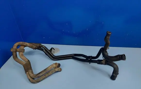 Volkswagen Touareg I Engine coolant pipe/hose 7L6121065