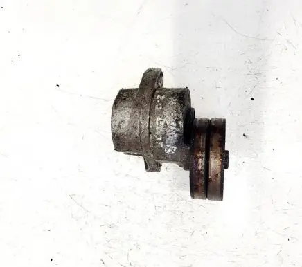 Opel Omega B1 Generator/alternator belt tensioner 