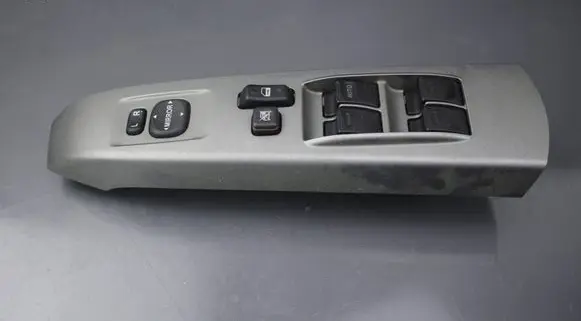 Toyota Prius (XW20) Electric window control switch 8482047011