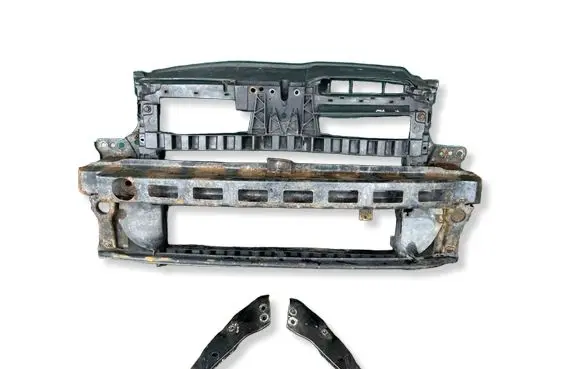 Volkswagen Golf VI Radiator support slam panel 