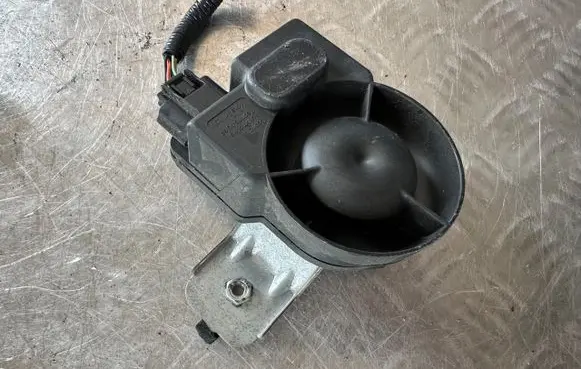 Renault Koleos I Alarm system siren 28487JY00A