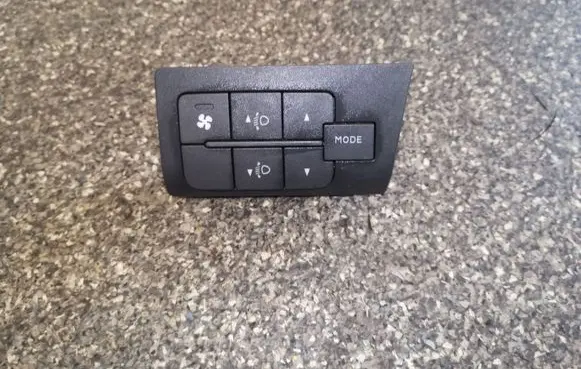 Peugeot Boxer Other switches/knobs/shifts 7354213560