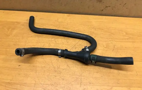 Volvo XC90 Valve vacuum 30683365 30645388