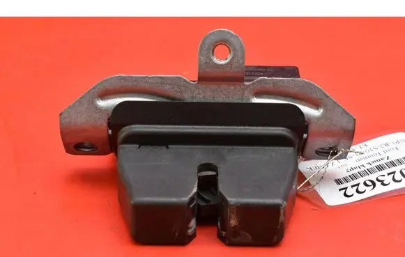 Tailgate/trunk/boot lock/catch/latch