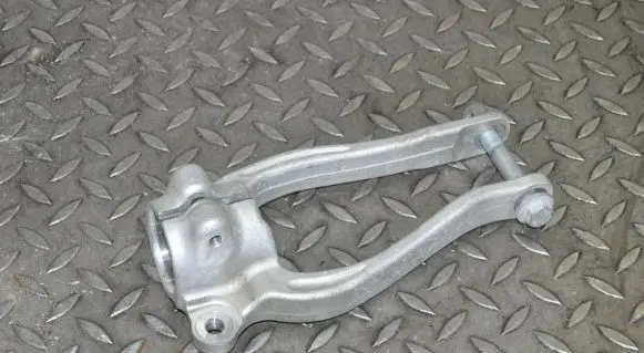BMW 7 G11 G12 Front lower control arm/wishbone 6861199