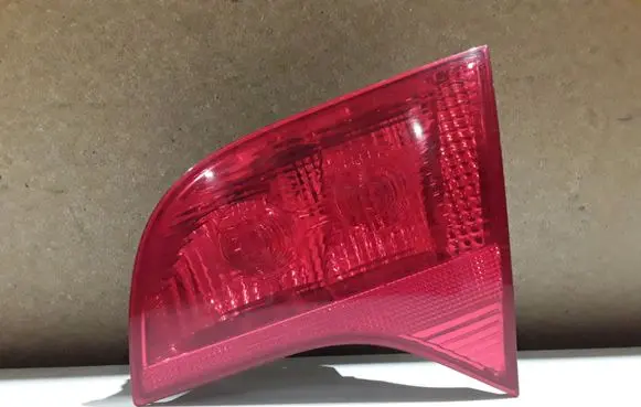 Audi A4 S4 B7 8E 8H Tailgate rear/tail lights 8E9945094