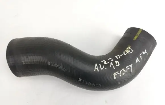 Toyota Avensis T270 Intercooler hose/pipe