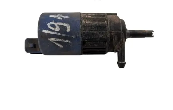 Volvo S40, V40 Windscreen/windshield washer pump 30899624