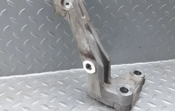 Peugeot Rifter Steering rack mounting bracket S0414B