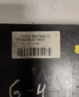 Volkswagen Golf IV Comfort/convenience module 1C0962258G 5ZA00795650 11T14198