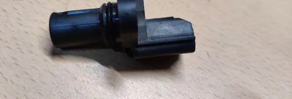 Mitsubishi Space Star Crankshaft position sensor MR985041