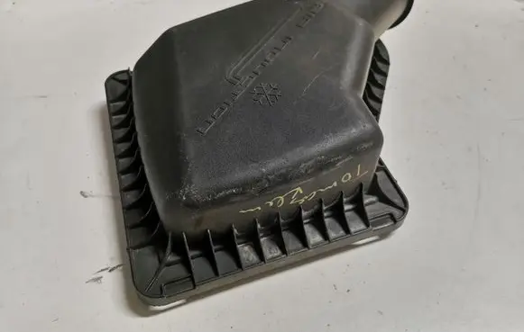 Ford Mustang V Air filter box cover EE02A44ZH2021