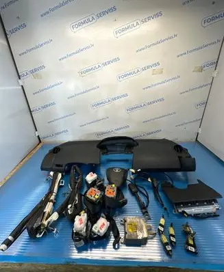 Toyota Yaris Airbag set with panel 