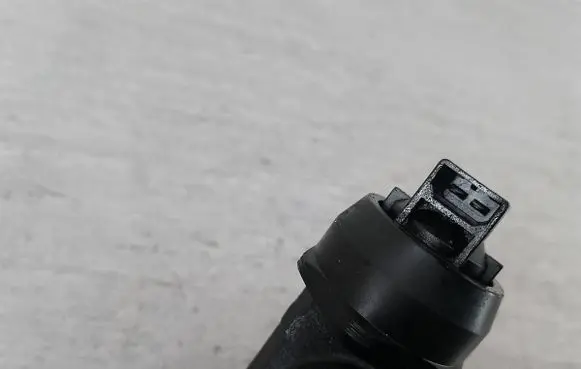Fuel injector