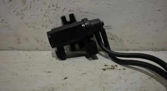 BMW X3 E83 Turbo solenoid valve 7796634