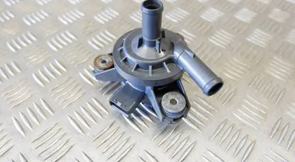 Lexus CT 200H Electric auxiliary coolant/water pump G904052010