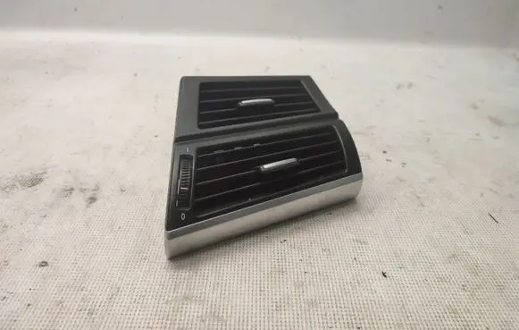 BMW X5 E70 Dashboard side air vent grill/cover trim 9227768 64229227768 64227161804