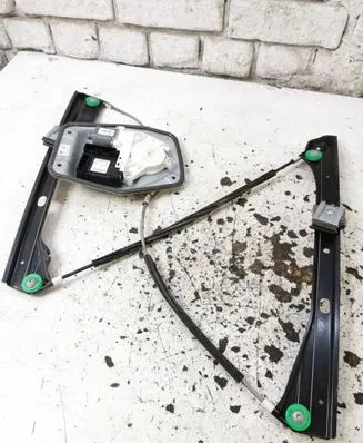 Volkswagen Golf Plus Front door window regulator with motor 5M0837462 1K5837462B 1K3837462B