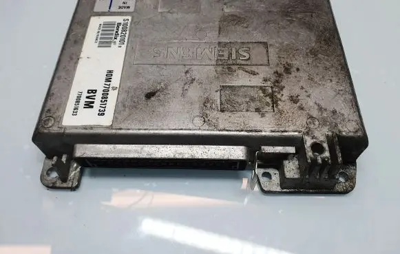 Renault Espace II Engine control unit/module S100820101B HOM7700851739 7700851633