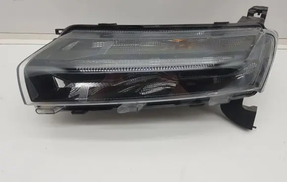 Dacia Spring Headlight/headlamp 266052417R