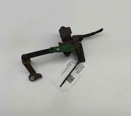 Skoda Superb B8 (3V) Rear air suspension level height sensor 5Q0907503