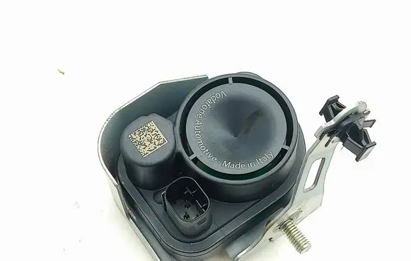 Toyota Prius (XW50) Alarm system siren 8904047040