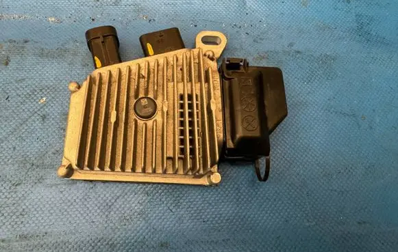 Peugeot 208 Other control units/modules 9642654880 74705677 1359210921