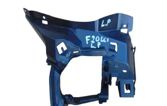BMW 1 F20 F21 Front bumper mounting bracket 7371739