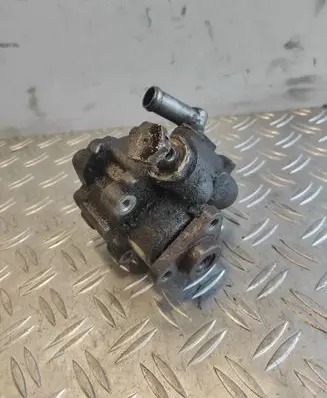 Audi A4 S4 B5 8D Power steering pump 8D0145155Q