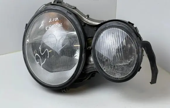 Mercedes-Benz E W210 Headlight/headlamp 144870