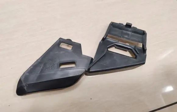 Volvo V50 Headlight/headlamp mounting bracket 30678261