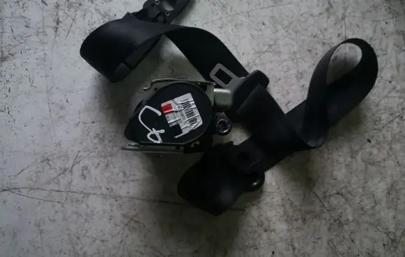 Audi A6 S6 C6 4F Front seatbelt 560788701