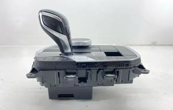 BMW 2 F44 Gear shifter/selector 5A08C13 61315A1DE32 901700250021