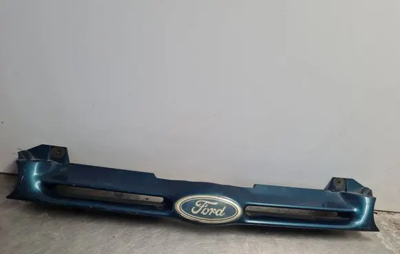 Ford Mondeo MK I Front bumper upper radiator grill 93BG8A133BDW