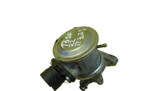 Audi TT Mk1 EGR thermostat 022131101E