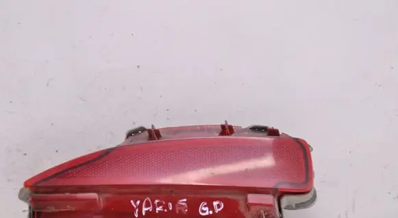 Toyota Yaris Rear tail light reflector V293100R