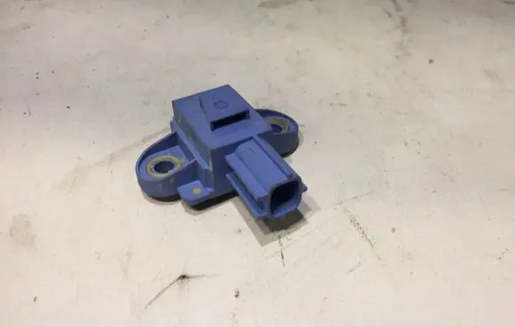 Volkswagen PASSAT B6 Airbag deployment crash/impact sensor 1K0955557A