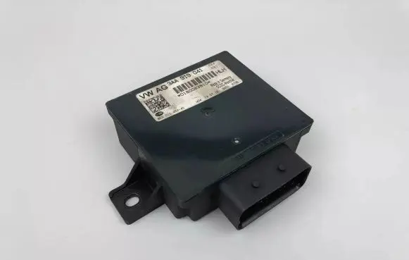 Volkswagen Golf VI Power management control unit 3AA919041