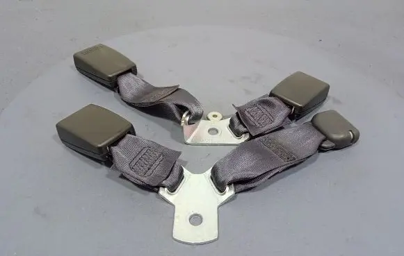 Mitsubishi ASX Front seatbelt 6183896