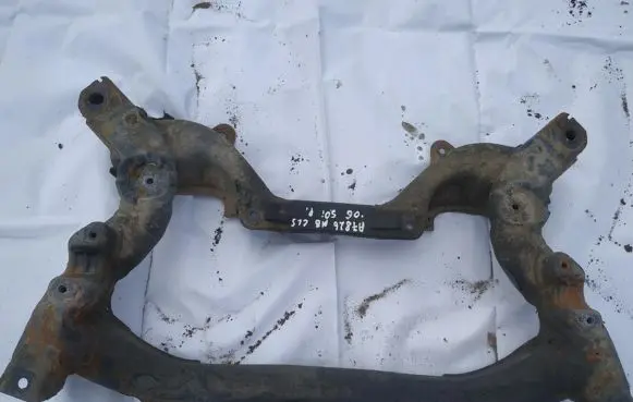 Mercedes-Benz CLS C219 Front subframe