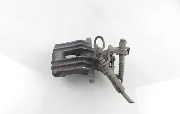 Volkswagen Golf V Rear brake caliper 
