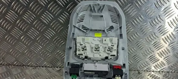 Peugeot 5008 II Front seat light 9814584177