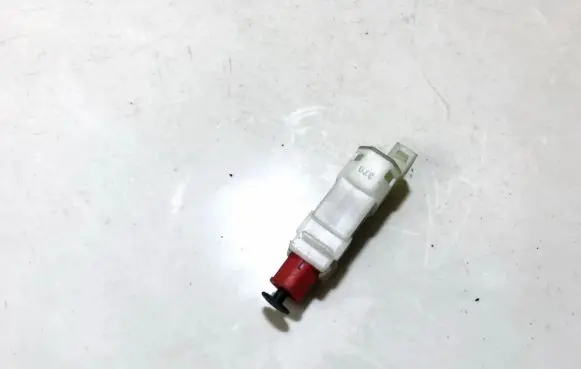 Opel Zafira A Brake pedal sensor switch 90492444