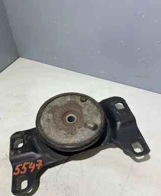 Volvo C30 Engine mount bracket 5N517M121