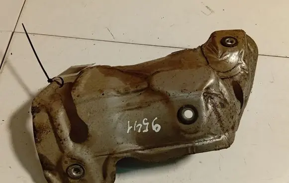 Toyota Avensis T270 Other exhaust manifold parts 