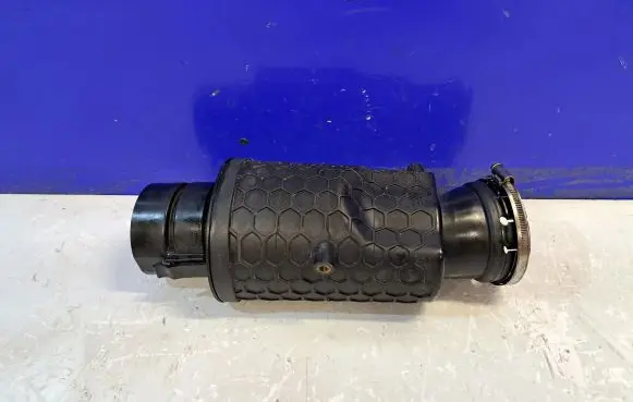 Volvo S60 Intake resonator 31474846 31474341