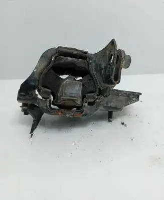 Volkswagen Polo V 6R Engine mount bracket 6R0199555