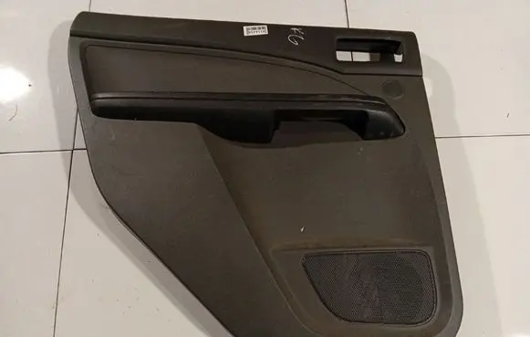 Ford Focus C-MAX Rear door card panel trim